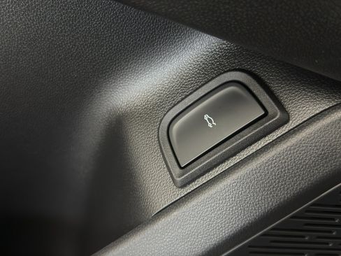 New 2026 Chevrolet Equinox LT AWD/4WD image 23