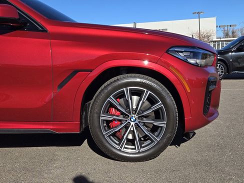 Used 2023 BMW X6 xDrive40i w/ M Sport Package image 9