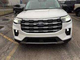 Used 2025 Ford Explorer Active w/ Active Comfort Package video 3