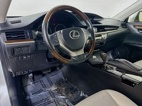 Used 2013 Lexus ES 350 w/ Luxury Pkg FWD image 9