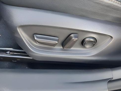 Used 2019 Toyota Camry XLE FWD image 14