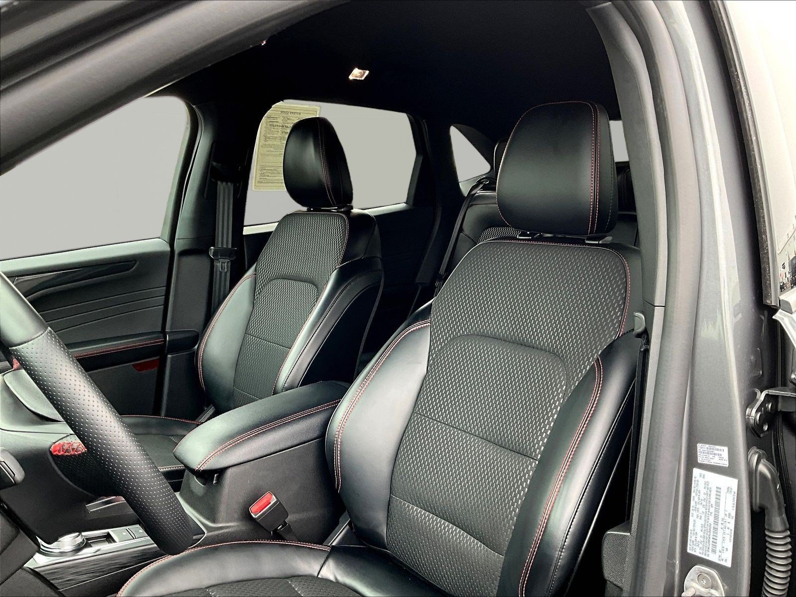 Used 2024 Ford Escape ST-Line w/ Tech Pack #1 AWD/4WD image 20