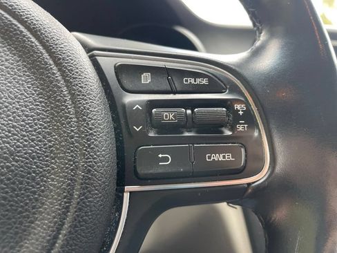 Used 2017 Kia Optima EX FWD image 12