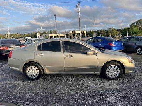 Used 2004 Mitsubishi Galant LS image 3