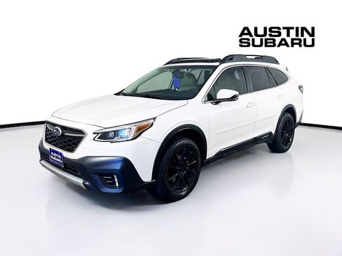 Used 2021 Subaru Outback Limited image 3