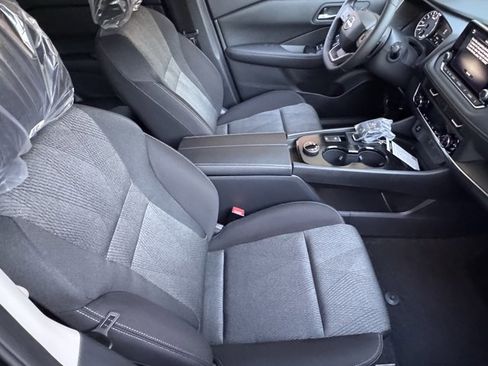 New 2026 Nissan Rogue SV w/ Cold Weather Package image 10