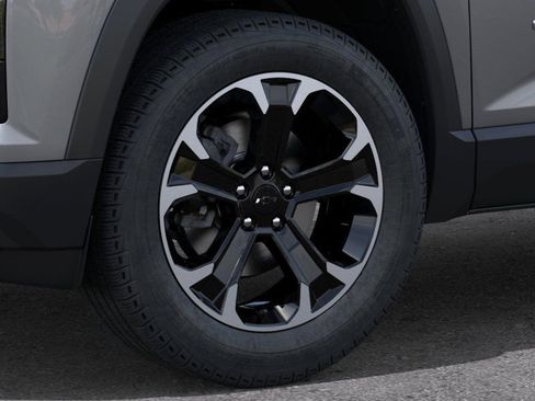 New 2026 Chevrolet Equinox LT w/ Convenience Package II FWD image 9