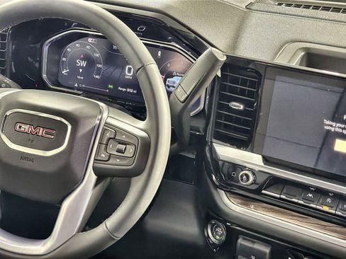 New 2026 GMC Sierra 1500 Elevation image 22