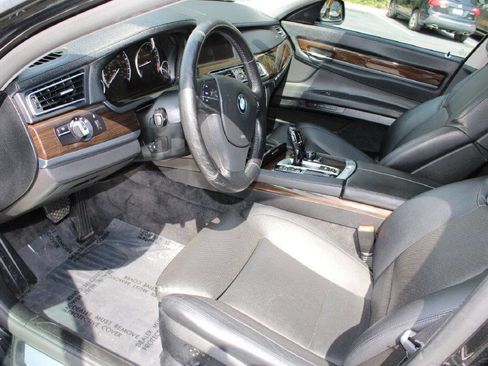 Used 2011 BMW 740Li image 7