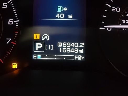 Used 2023 Subaru Crosstrek 2.0i Premium AWD/4WD image 23