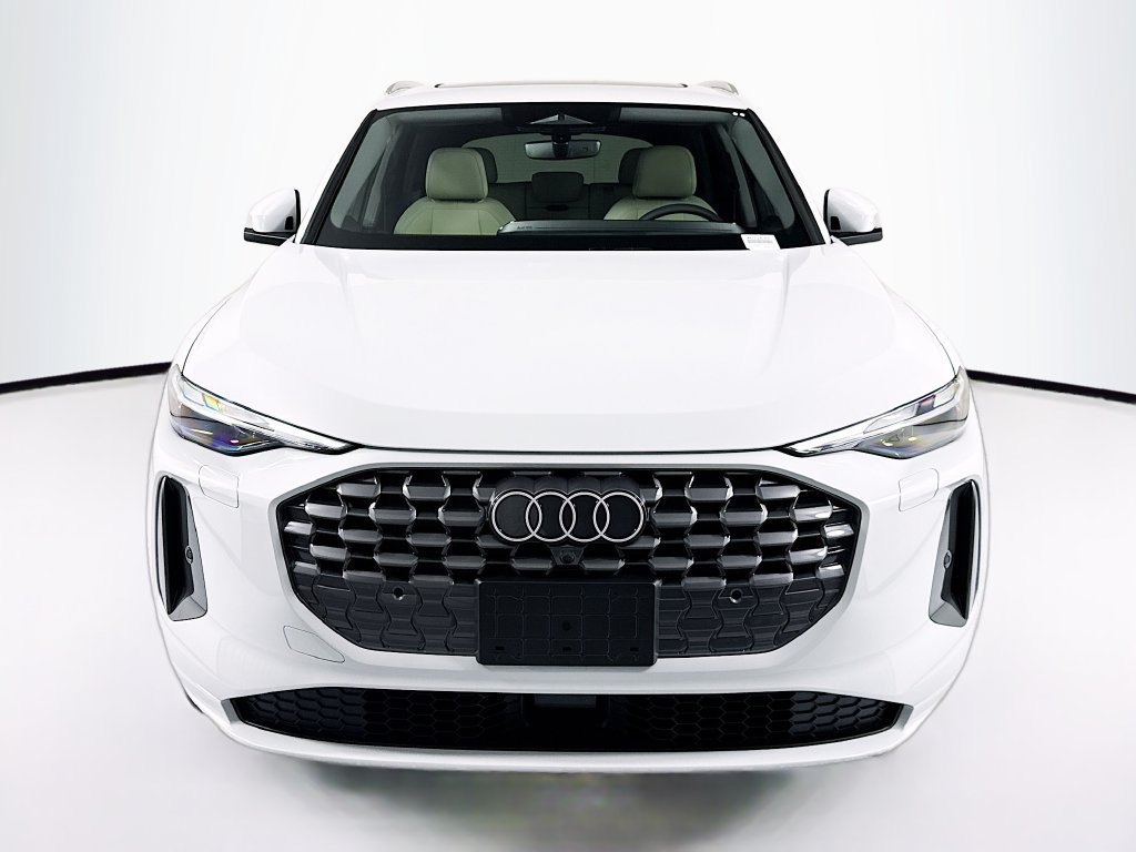 Used 2026 Audi Q5 Premium AWD/4WD image 2