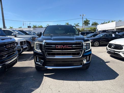 Used 2021 GMC Yukon SLT w/ SLT Premium Package AWD/4WD image 2