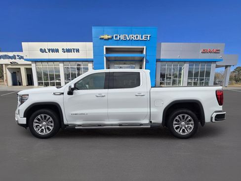 Used 2024 GMC Sierra 1500 Denali AWD/4WD image 12