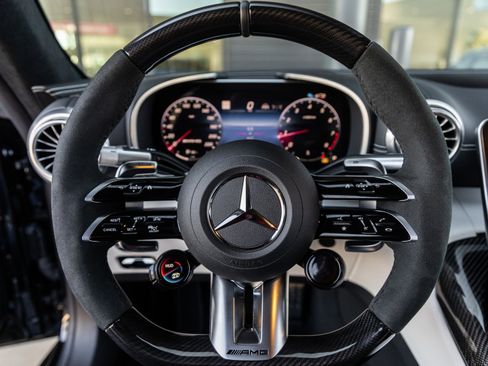 Used 2025 Mercedes-Benz AMG GT 63 image 30