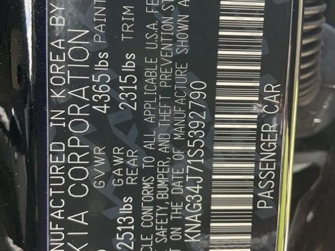 New 2025 Kia K5 EX image 17