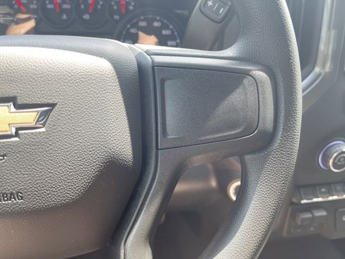 Used 2025 Chevrolet Silverado 1500 Custom image 19