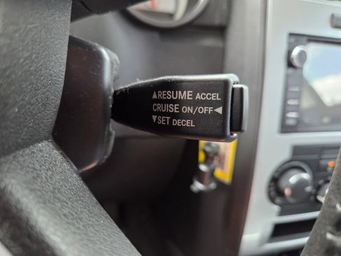 Used 2009 Dodge Charger R/T RWD image 30