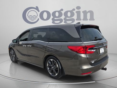 Certified 2022 Honda Odyssey Elite image 3