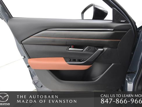 Used 2025 MAZDA CX-50 Meridian Edition w/ Apex Package image 28