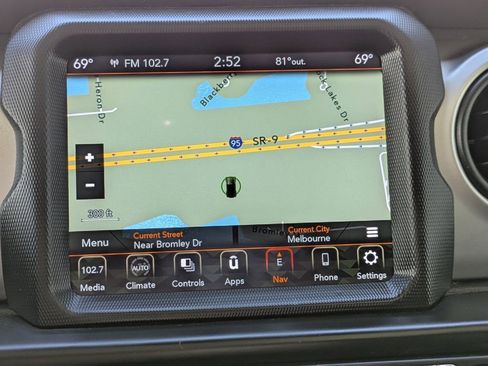 Used 2021 Jeep Wrangler Unlimited Sport AWD/4WD image 23