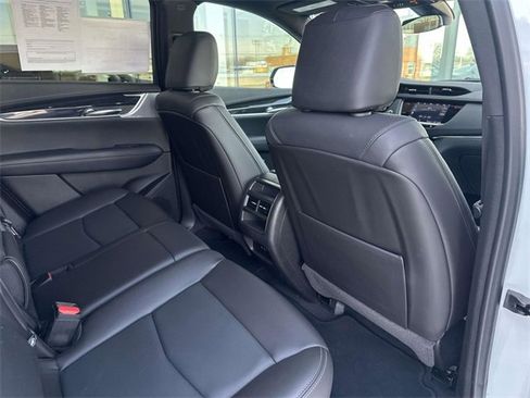 Certified 2022 Cadillac XT5 Premium Luxury image 27