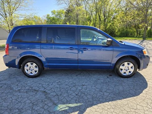 Used 2010 Dodge Grand Caravan SE FWD image 5