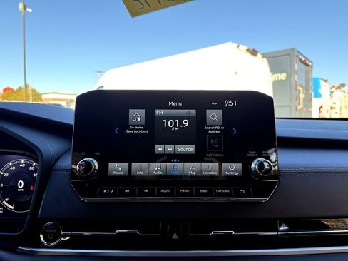 Used 2023 Mitsubishi Outlander SE image 21