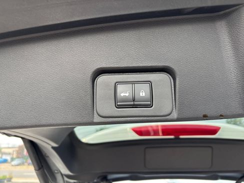 Used 2026 Nissan Rogue SV AWD/4WD image 23