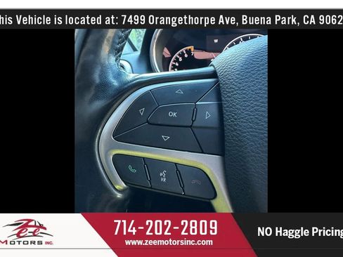 Used 2019 Jeep Grand Cherokee Limited w/ Luxury Group II image 38