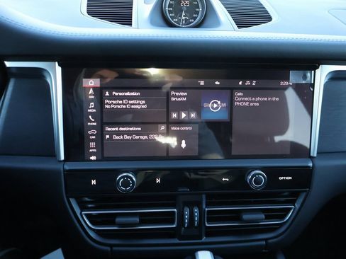 Used 2024 Porsche Macan GTS image 23