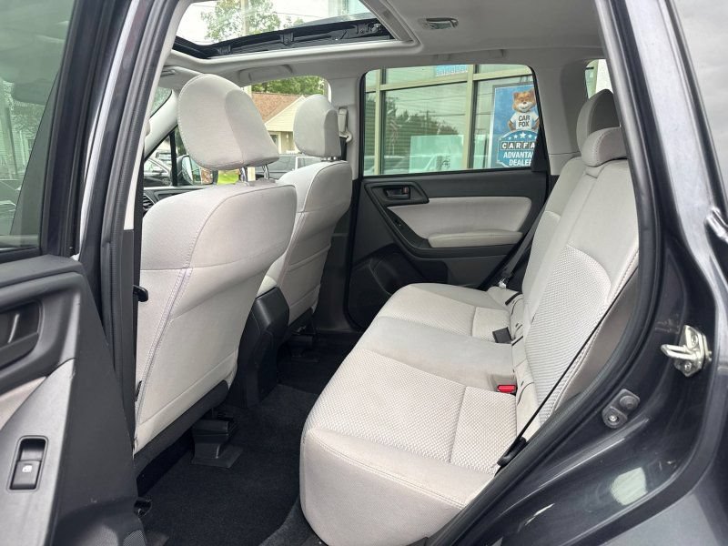 Used 2016 Subaru Forester 2.5i Premium AWD/4WD image 12