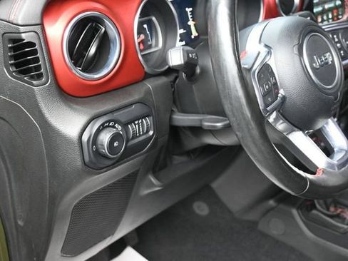 Used 2022 Jeep Wrangler Unlimited Rubicon w/ Xtreme Recon 35" Tire Package AWD/4WD image 13