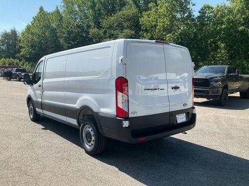 New 2026 Ford Transit 250 Low Roof RWD image 7
