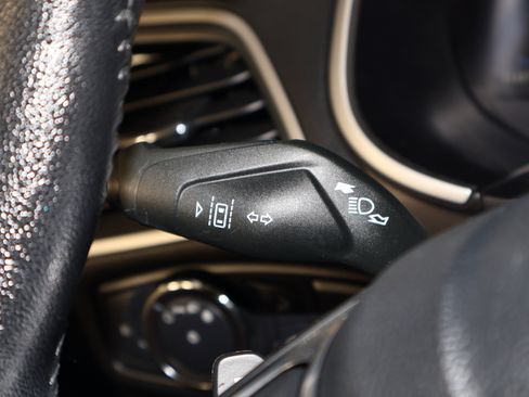 Used 2019 Ford Edge SEL w/ Equipment Group 201A image 22