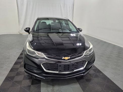 Used 2017 Chevrolet Cruze LT w/ Convenience Package FWD image 14