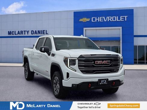 Used 2025 GMC Sierra 1500 AT4 AWD/4WD image 1