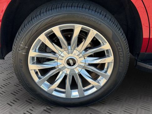 Used 2021 Cadillac Escalade Premium Luxury AWD/4WD image 26