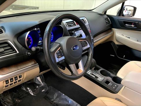 Used 2017 Subaru Outback 2.5i Limited image 17
