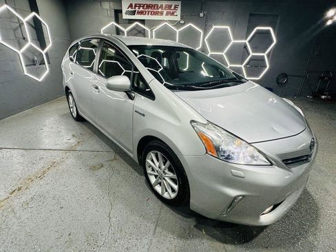 Used 2012 Toyota Prius V Five FWD image 7
