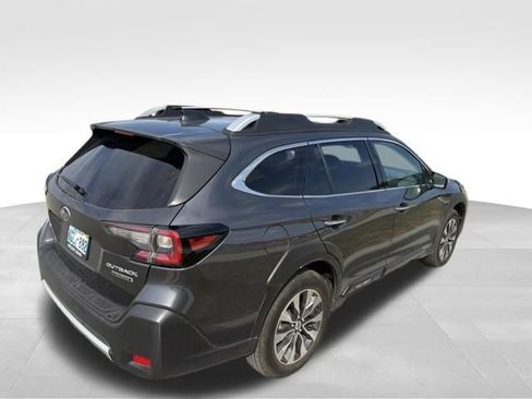 Used 2024 Subaru Outback Touring AWD/4WD image 3