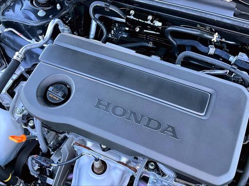 Used 2025 Honda Civic Sport image 32