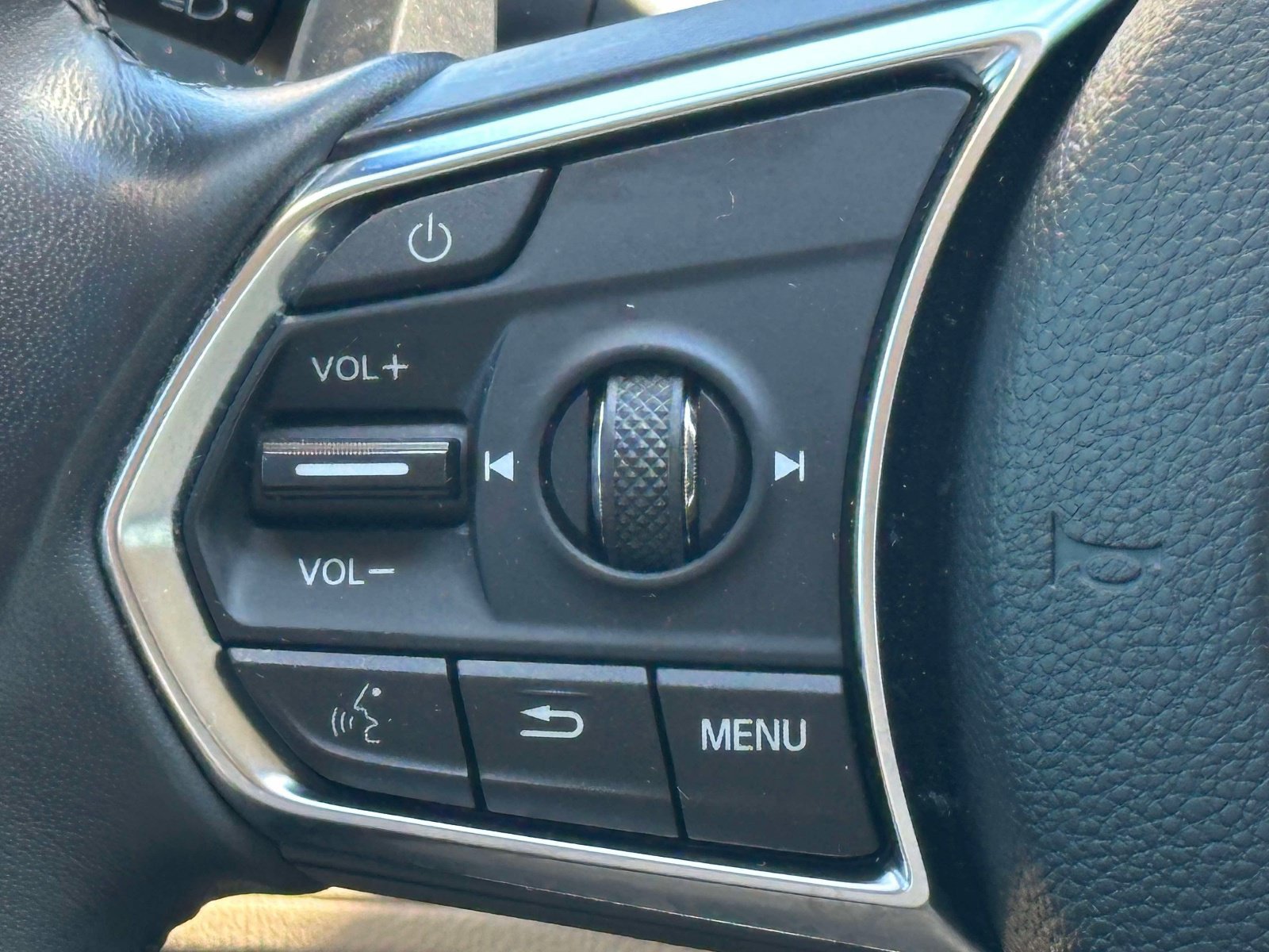 Certified 2025 Acura MDX SH-AWD image 23