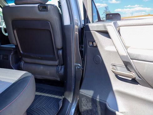 Used 2012 Nissan Titan PRO-4X AWD/4WD image 9