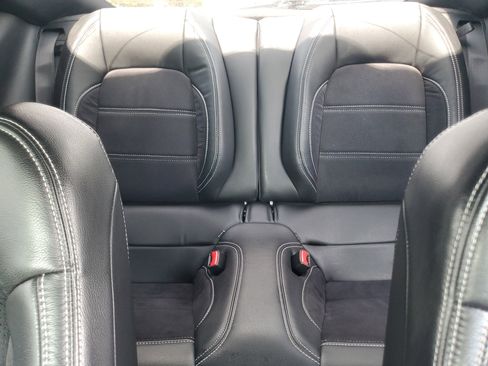 Used 2017 Ford Mustang GT Premium RWD image 19