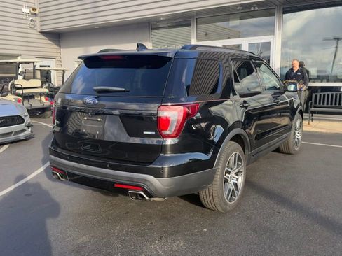 Certified 2017 Ford Explorer Sport image 3