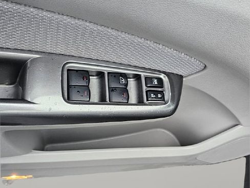 Used 2012 Subaru Forester 2.5X w/ Alloy Wheel Pkg image 27