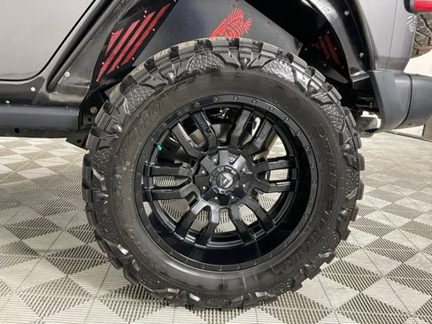 Used 2019 Jeep Wrangler Unlimited Rubicon AWD/4WD image 9