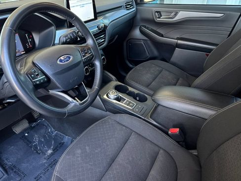 Used 2024 Ford Escape Active FWD image 9