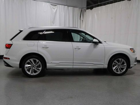 Used 2023 Audi Q7 2.0T Premium w/ Convenience Package AWD/4WD image 10