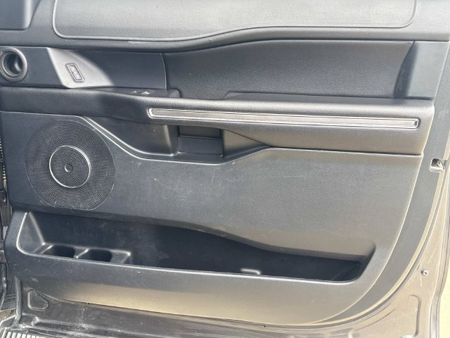 Used 2021 Ford Expedition XLT RWD image 18